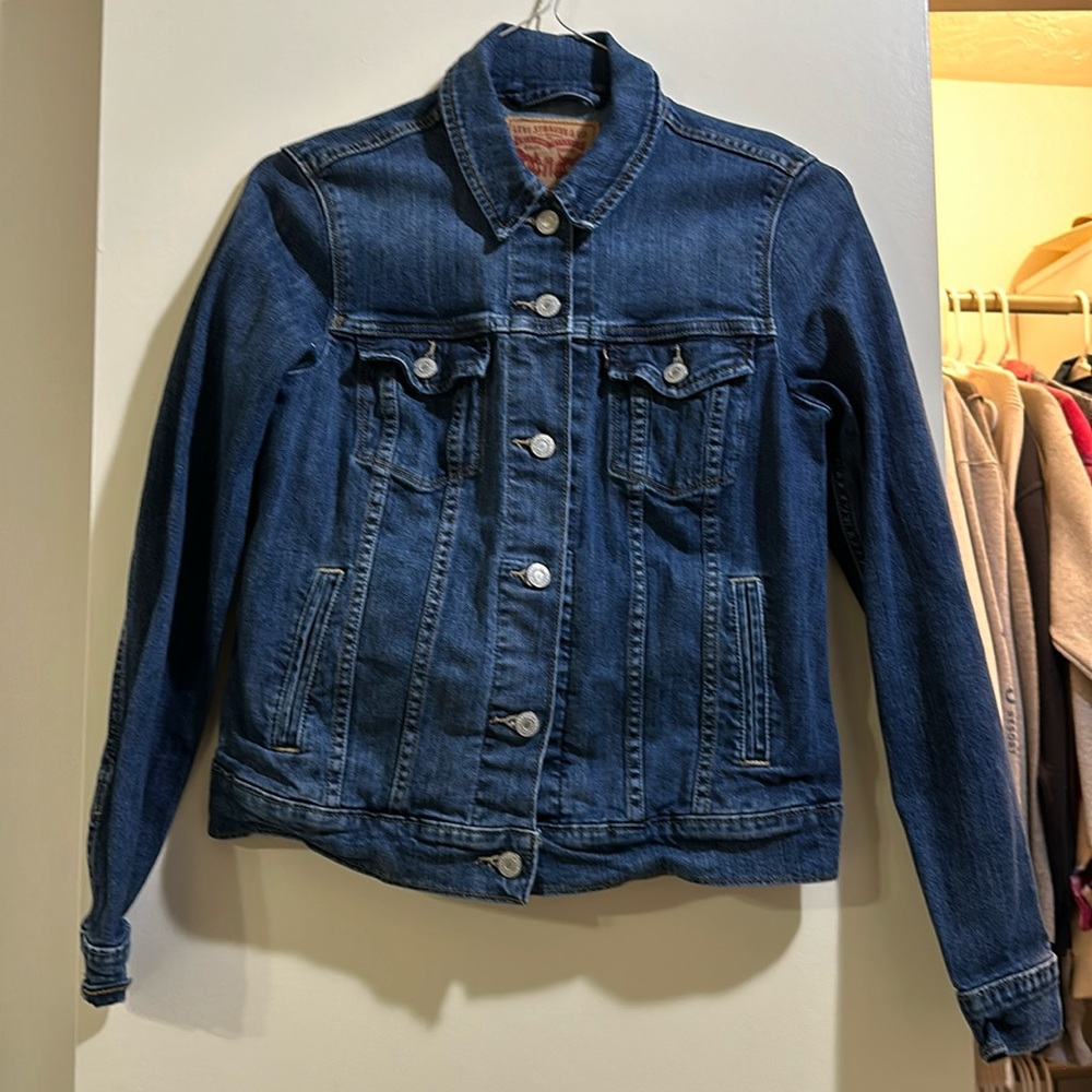 Levi’s women’s denim jacket